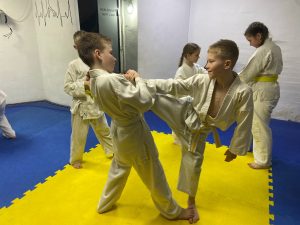 Ученикам ФЕ «Огава» организуют аттестацию на пояса. Фото: официальная страница ФЕ «Огава» в социальных сетях