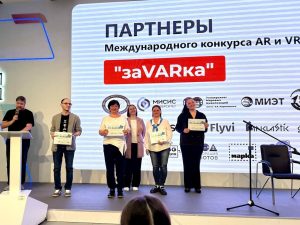 Педагог школы №2109 победил в конкурсе «ЗaVARка». Фото: официальная страница школы №2109 в социальных сетях