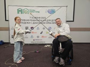 Второклассница школы №2083 посетила фестиваль адаптивного спорта. Фото: официальная страница школы №2083 в социальных сетях