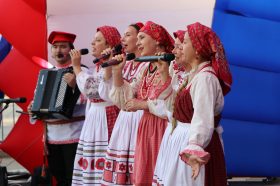 Сотрудники ДК Щербинки проведут развлекательную программу «Танцуй на позитиве» в парке «Барыши». Фото: официальная страница ДК Щербинки в социальных сетях