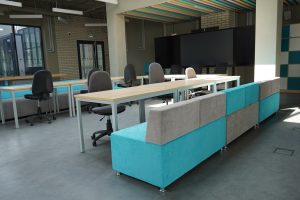 Строительство и реконструкция 5 школ прошло в ТиНАО с начала этого года. Фото: Анна Быкова, «Вечерняя Москва»